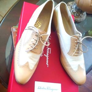 FINAL DEAL WOW! SALVATORE FERRAGAMO 9 4A CAMEL TAN CREAM WINGTIP OXFORD SHOES